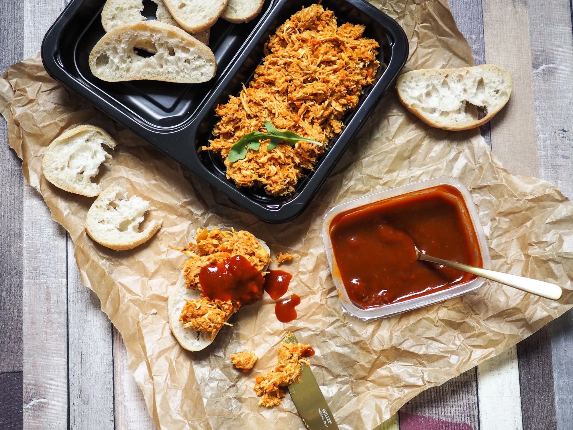 Pulled meat with ciabatta